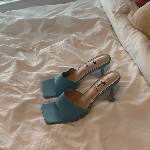 Blue sandal heels size 9 - Picture 1 of 3